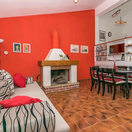 Apartment Bok *