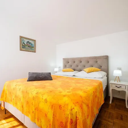 Apartament Bok *